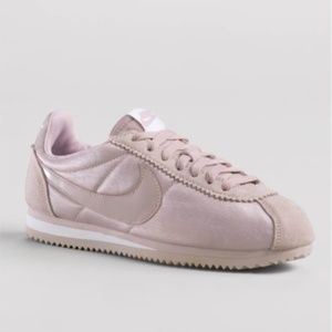 Nike Classic Cortez Sneaker - Particle Rose
